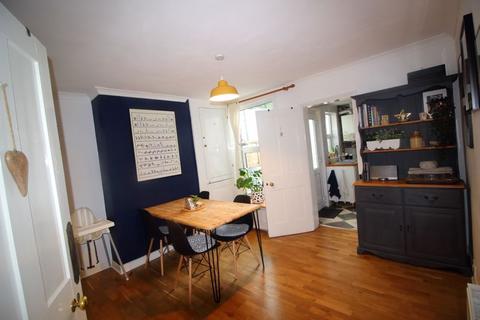 29 Westway, Caterham, CR3 5TQ
