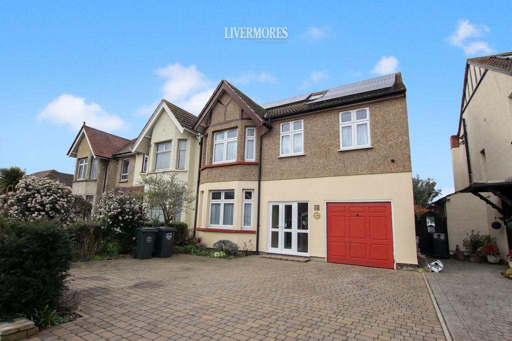 Shepherds Lane, West Dartford 4 bed end of terrace house £525,000