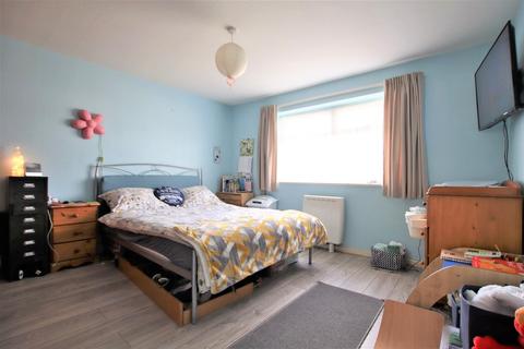 129 Raleigh Crescent, Stevenage, SG2 0EB