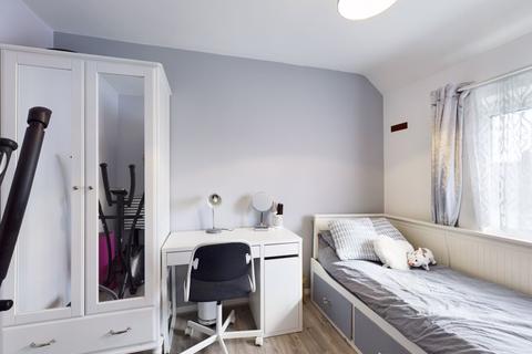 59 Easington Way, South Ockendon, RM15 5EP