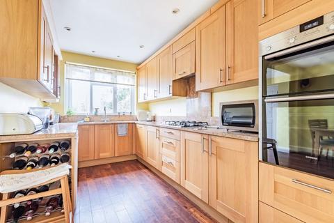 59 Colborne Way, Worcester Park, KT4 8LY