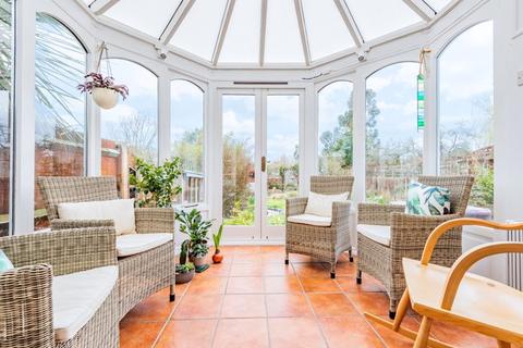 59 Colborne Way, Worcester Park, KT4 8LY