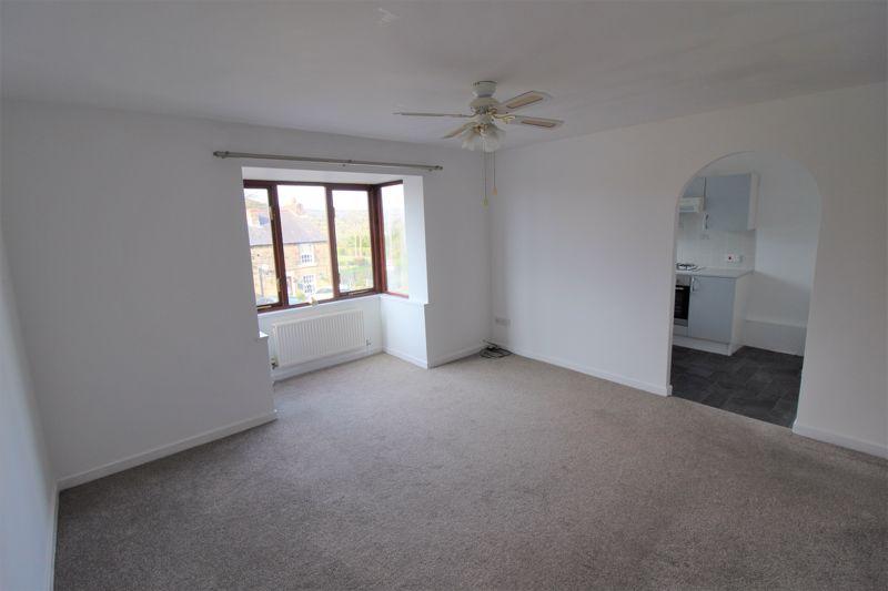 Park Road, Coedpoeth 2 bed apartment £105,000