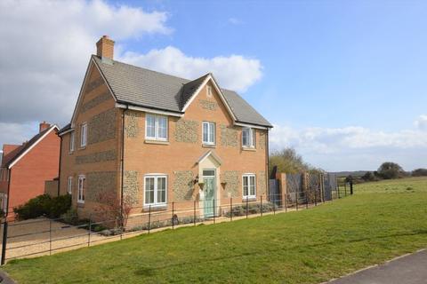 14 Barrow Close, Salisbury, SP2 8FJ