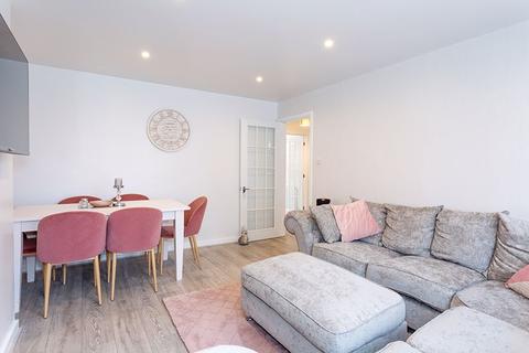 Flat 5, Westmorland Court Grennell Road, Sutton, SM1 3DL