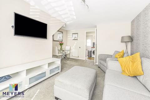 2 Bloomfield Place, Bournemouth, BH9 1UB
