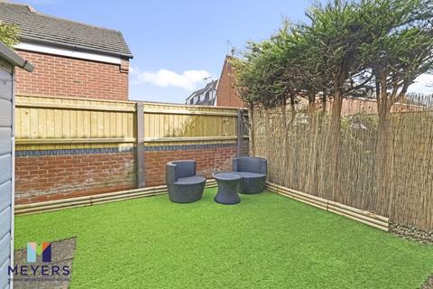 2 Bloomfield Place, Bournemouth, BH9 1UB