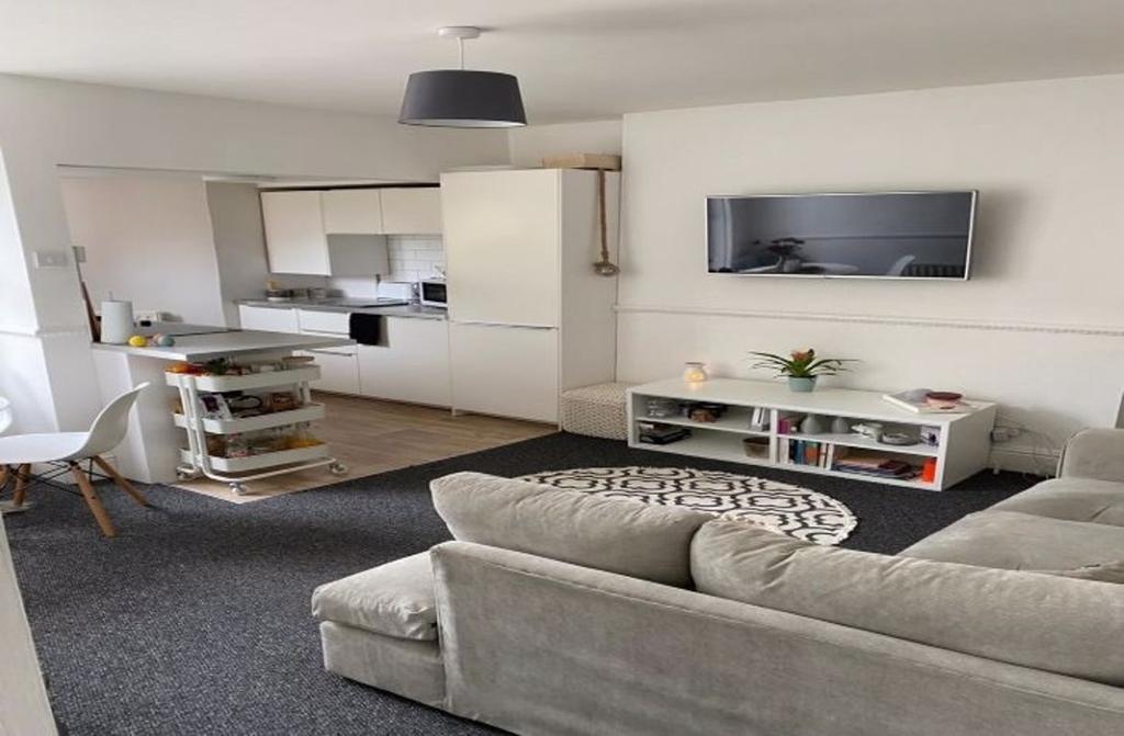 Rectory Bank, West Boldon 2 bed flat £495 pcm (£114 pw)