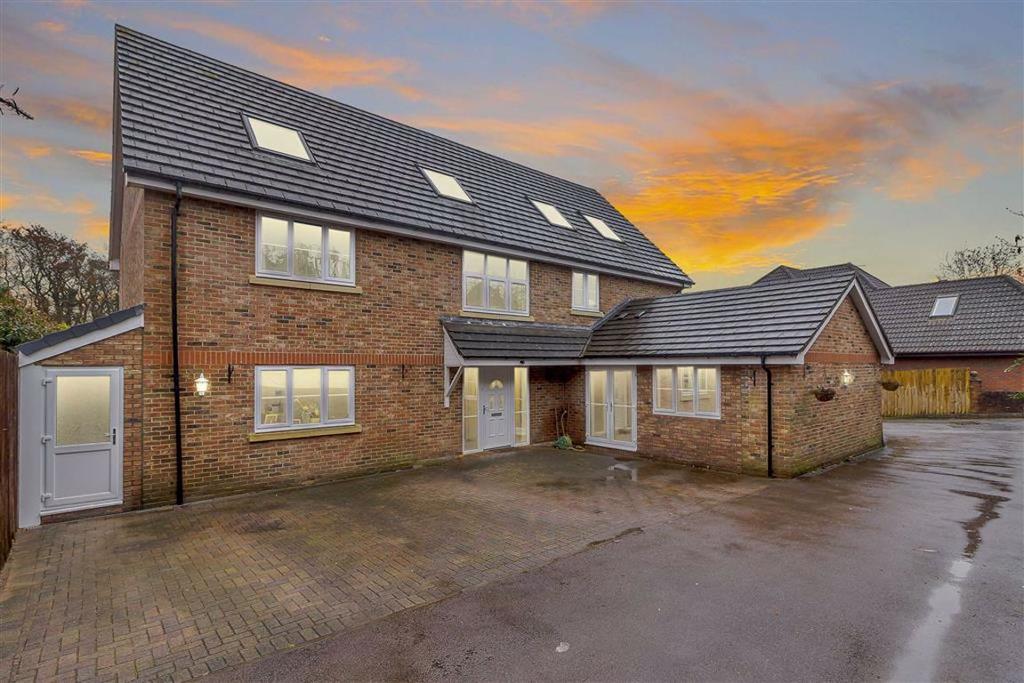 Magor Road, Langstone, Newport 6 bed detached house £650,000