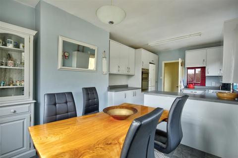 Meadow Bank Banks Rise, Bentham, Lancaster, LA2 7JW