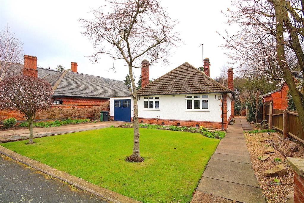 Curzon Avenue, Birstall 2 bed detached bungalow £375,000