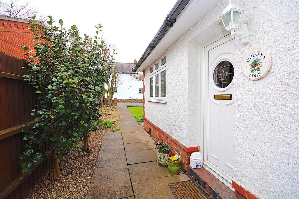 Curzon Avenue, Birstall 2 bed detached bungalow £375,000