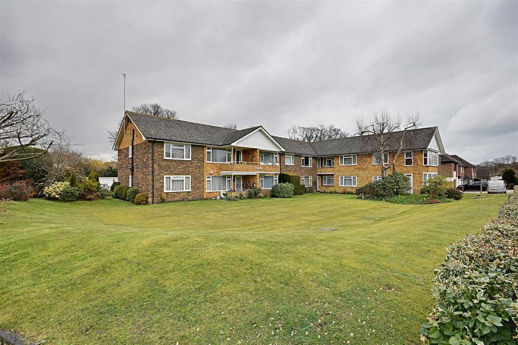 Birkdale, BexhillOnSea 2 bed flat £234,950