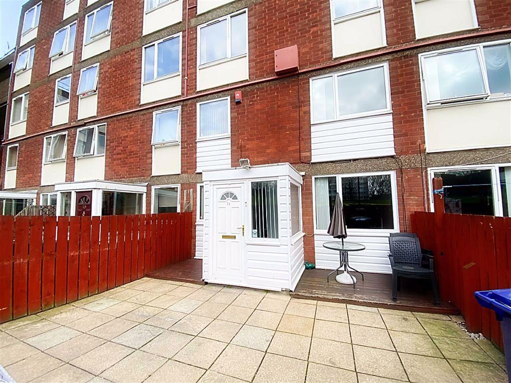 St Annes Close, Shieldfield, Newcastle Upon Tyne, NE1 2 bed for sale £99,950