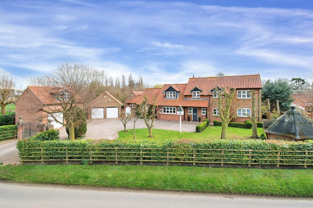 Mulberry House, Station Road, Bottesford 4 bed detached house £895,000