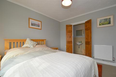 Meadow Rise Beauchamp Lane, Callow End, Worcester, WR2 4UQ