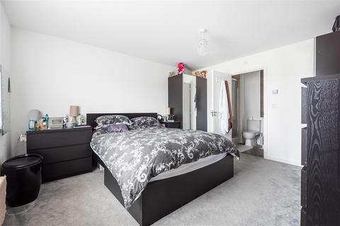 18 Loom End, Tiverton, EX16 5FJ
