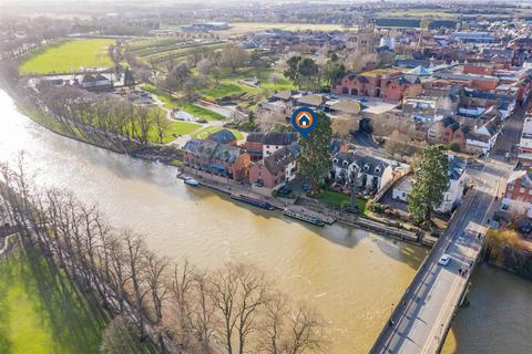 25 Monks Walk, Evesham, WR11 4SL