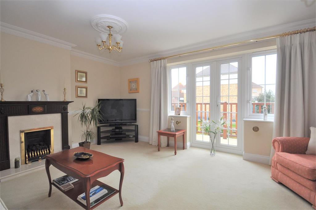 Sitting/Dining Room