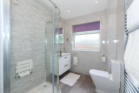 4 Paddocks Close, Ashtead, KT21 2RA
