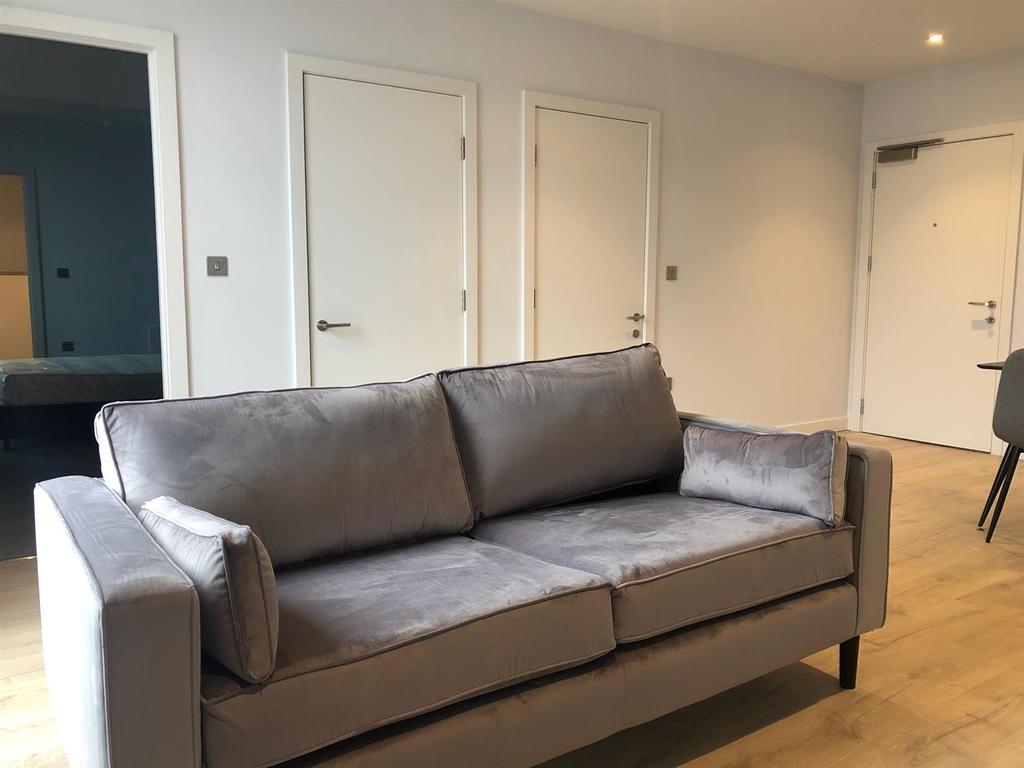 Living Room iv.JPG