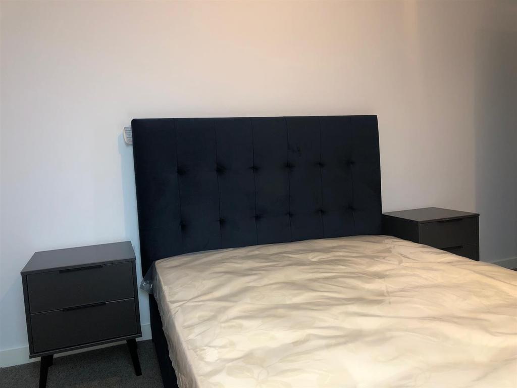 Bedroom.JPG