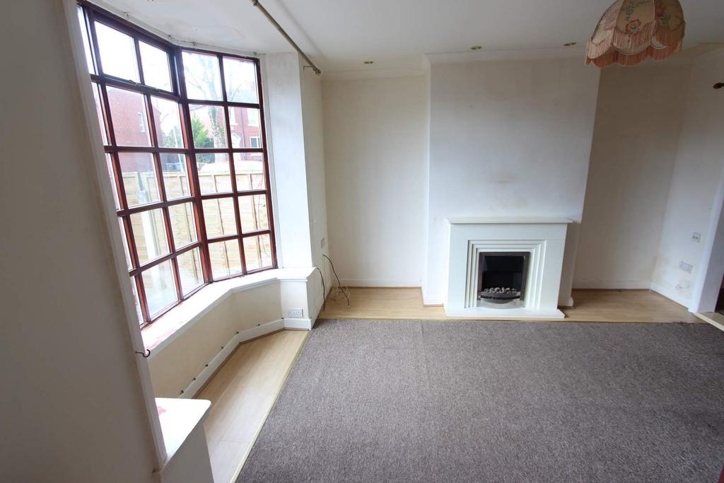 Cutgate Road, Cutgate, Rochdale 3 bed semidetached house £625 pcm (£