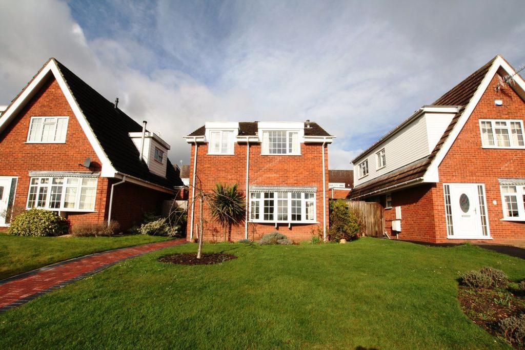 Station Road, Pershore 3 bed detached house £1,000 pcm (£231 pw)