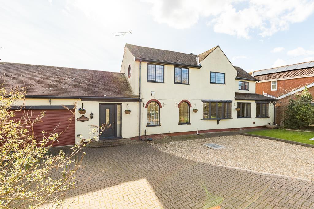 Manor Road, Bottesford 4 bed detached house £360,000