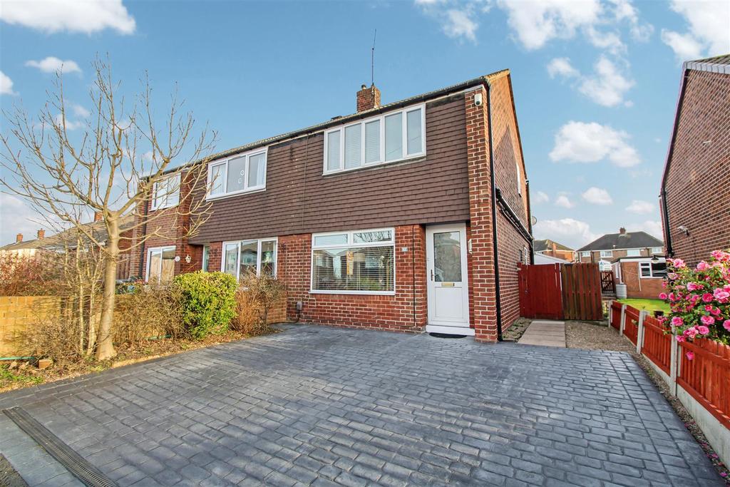 Thorogate, Rawmarsh, Rotherham, S62 2 bed semidetached house £150,000