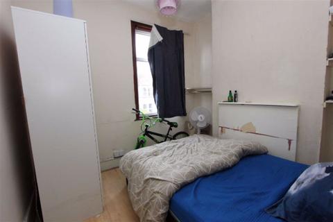 51a Airthrie Road, Ilford, IG3 9QT