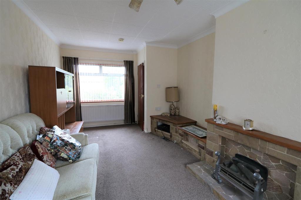 Winchester Avenue, Bentilee... 3 bed semidetached house £90,000