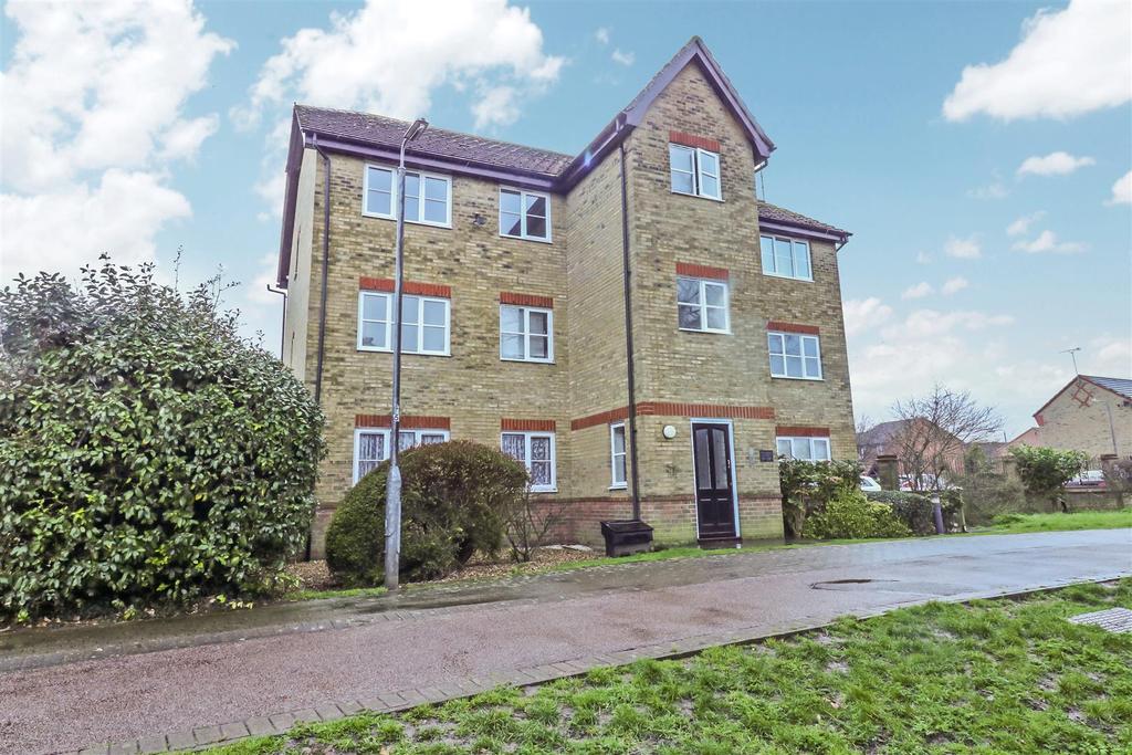 Coalport Close, Harlow 2 bed apartment £210,000