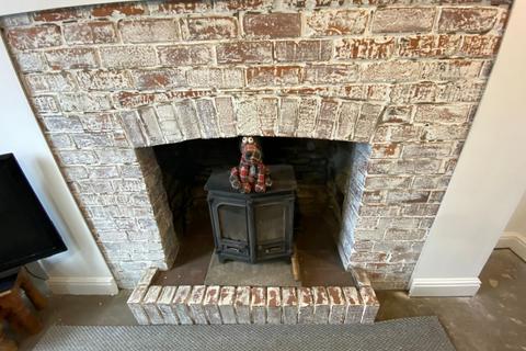38 Aberdare Road, Blaenllechau, Ferndale, CF43 4PF