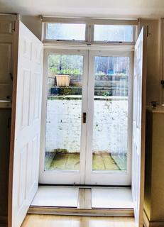 Apartment 2, 36 Falkner Square, Liverpool, L8 7NZ