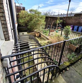 Apartment 2, 36 Falkner Square, Liverpool, L8 7NZ