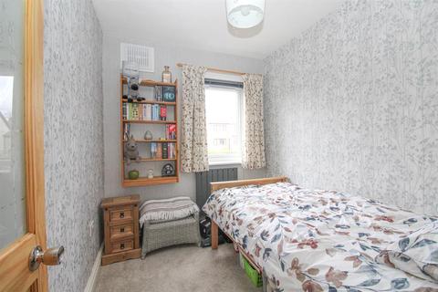 1 Canada Crescent, Rawdon, Leeds, LS19 6LT