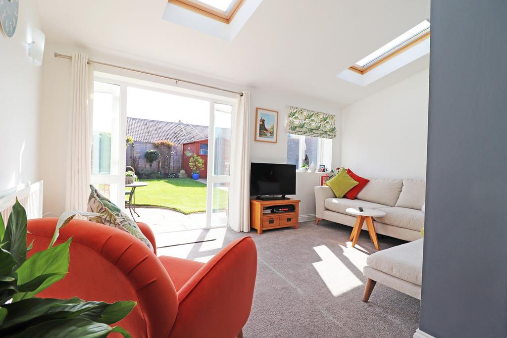 Stokesley Road, Hartlepool, TS25 3 bed semidetached house £158,000