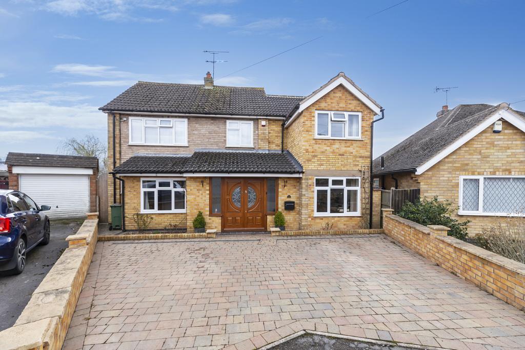 Bourton Crescent, Oadby, Leicester, Leicestershire 4 bed detached house