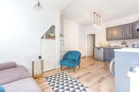 53 Renmuir Street, London, SW17 9SW