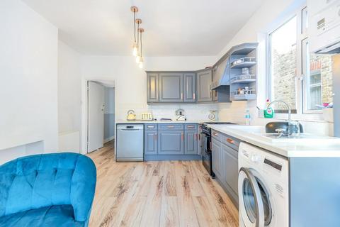 53 Renmuir Street, London, SW17 9SW
