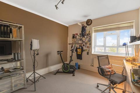 297 Alexandra Road, London, N10 2EU