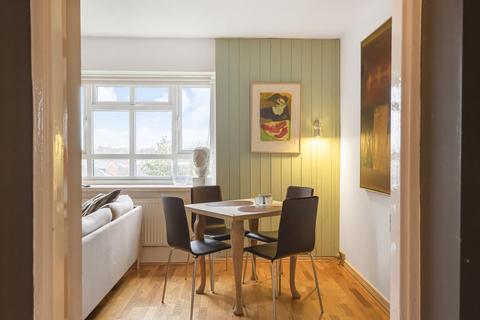 297 Alexandra Road, London, N10 2EU