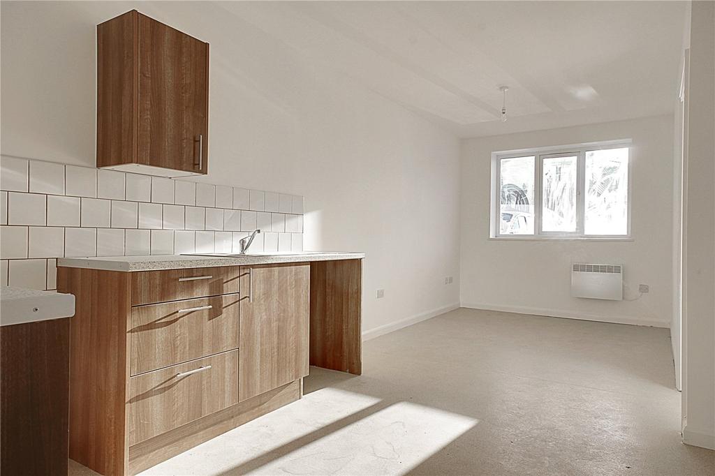 Crown Road, Enfield, EN1 1 bed flat £1,150 pcm (£265 pw)