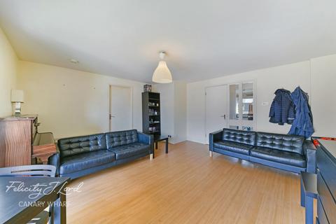 Flat D, 1 Felstead Gardens, London, E14 3BS