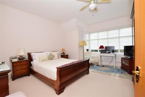 25 Grasmere Road, Purley, CR8 1DY
