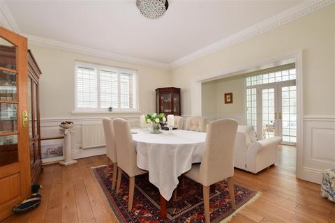 25 Grasmere Road, Purley, CR8 1DY