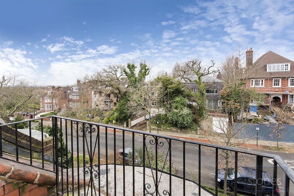 Oakhill Avenue, London, NW3 3 bed property £2,665 pcm (£615 pw)