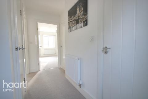 2 Kite Way, Luton, LU2 0GL
