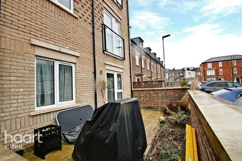 2 Kite Way, Luton, LU2 0GL